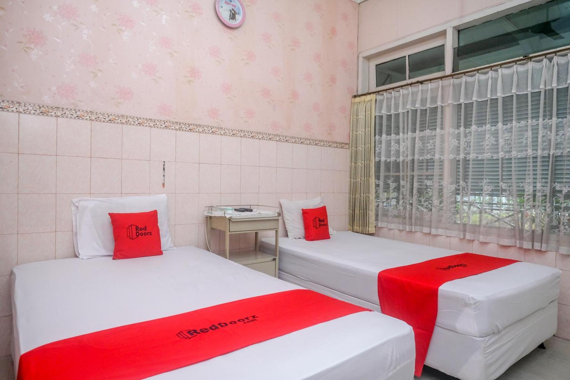 Reddoorz Syariah At Griya Raharja Klaten Extérieur photo