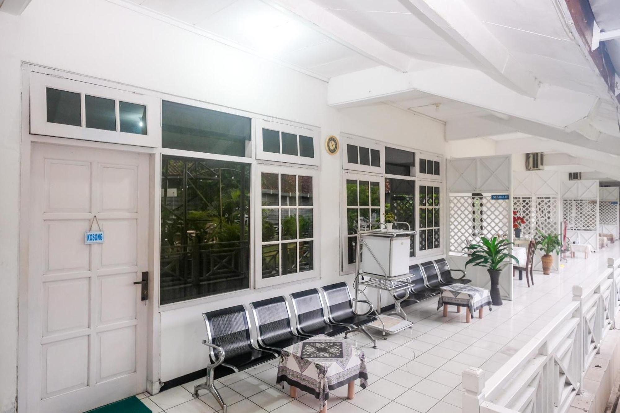 Reddoorz Syariah At Griya Raharja Klaten Extérieur photo